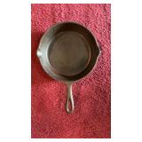 #5 Cast Iron Skillet W/Heat Ring & Pour Spouts