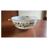 Vintage 4 Qt. Pyrex Crazy Daisy Pattern Bowl