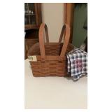 Large Longaberger Cake Basket