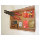Elec wire cutter, asst electrical items in tray