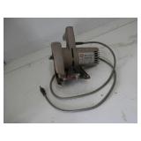 Vintage B & D circular saw 7 1/2" electric