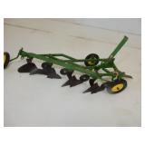ERTL Co toy John Deer 4 bottom pull type plow