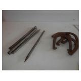 Group of 4 Royal horse shoes w/4 stakes
