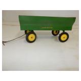ERTL Co toy John Deere 4 wheel grain wagon