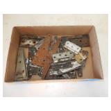 tray of asst HD hinges