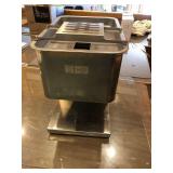 Meat cutting machine