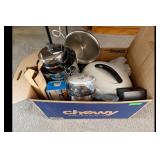 Mixed lot Cuisinart White Toaster Oven Kitchenware