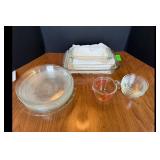 Mixed lot of Vintage Pyrex Bakeware