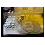 Mixed lot of Kitchen Glassware Pizza Stone