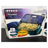 Pyrex Portables 3 Qt insulated food carrier