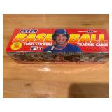 Fleer Baseball Cards - Complete 1989 Set, Logo...
