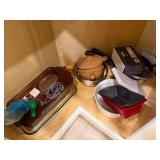 Cookware & Bakeware Assorted Lot