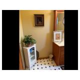 Mixed lot of Bathroom Decor Items