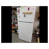 Frigidaire White Top Freezer Refrigerator
