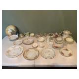 Mixed lot of Victoria dinnerware and china