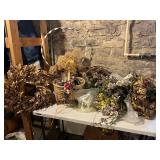 Mixed lot of Floral Arrangements Wreaths