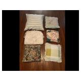 Mixed lot of 6 Decorative Throw Pillows