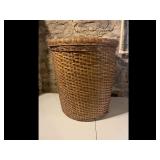 Vintage Wicker Laundry Hamper Basket with Lid