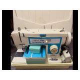 Vintage Dressmaker S2402 Sewing Machine
