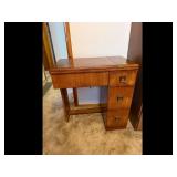 Singer 401A Sewing Machine in Wood Cabinet Desk