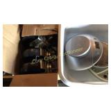 2 Food scales, box with 4 heavy grade wheels