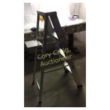 4ft Aluminum Ladder Basement