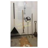 Long Handle Tools IN THE GARAGE