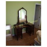 Antique Dresser With mirror 4