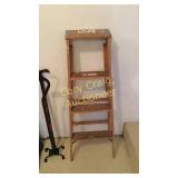 4ft Wood Ladder