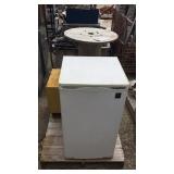Mini Refrigerator, Wood Spool, small Gage Box