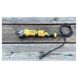 DeWalt DWE44116 6" Angle Grinder