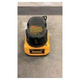 DeWalt DC9310 Battery Charger 7.2 V 18 V LOCATION