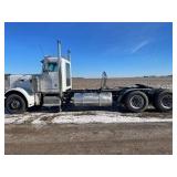 1986 Peterbilt 359 Truck, CAT 3406B Eng., Eaton Fu