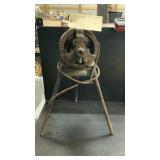 Delco Light 32v Power Stand