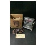 Universal Elect Toaster In original Box 32 V DC