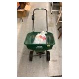 Axe Green Turf Seeder