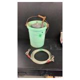 Ice Cream Maker and dog Chain