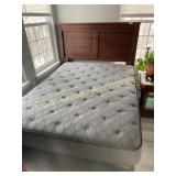 Sealy Queen Size Bed, electric, like new,