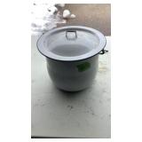 Enamel Ware Pot with Lid