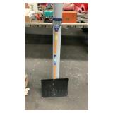 Arctic Blaster Snow Shovel