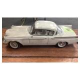 Studebacker 1957 Gold Hawk 1:18 Scale