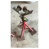 Crock Screw Stand With Wheels
