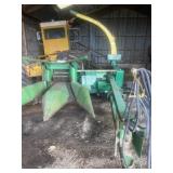 John Deere 3950 silage chopper, 2 row, new knives