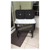Outdoor Ice Chest With Bottle Opener and Catch,