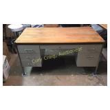 Executive Desk 60' W x 30' H x 30' D With Wood