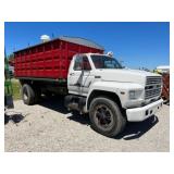 Ford F 800 gas grain truck 5+2 transmission  16