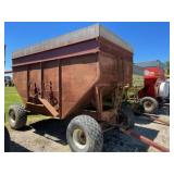 M&W 300B gravity wagon