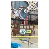 Metal carrier Sinclair Gasoline