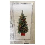 Pre Lite Leavenworth Porch Tree