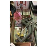 Flat with clamps and birdhouse